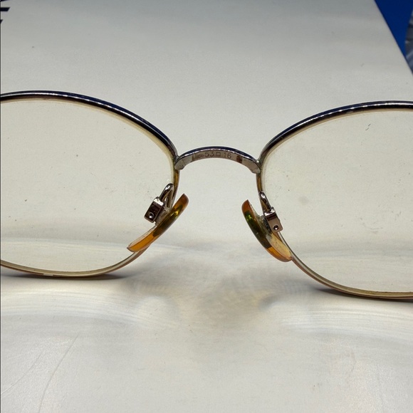 Anne Klein gold and Brown Eyeglass frames only 2003‎  K1028  53  16 130